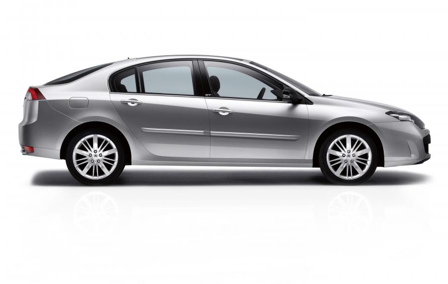  Renault Laguna GT 2008 года  (фото 26 из 62)
